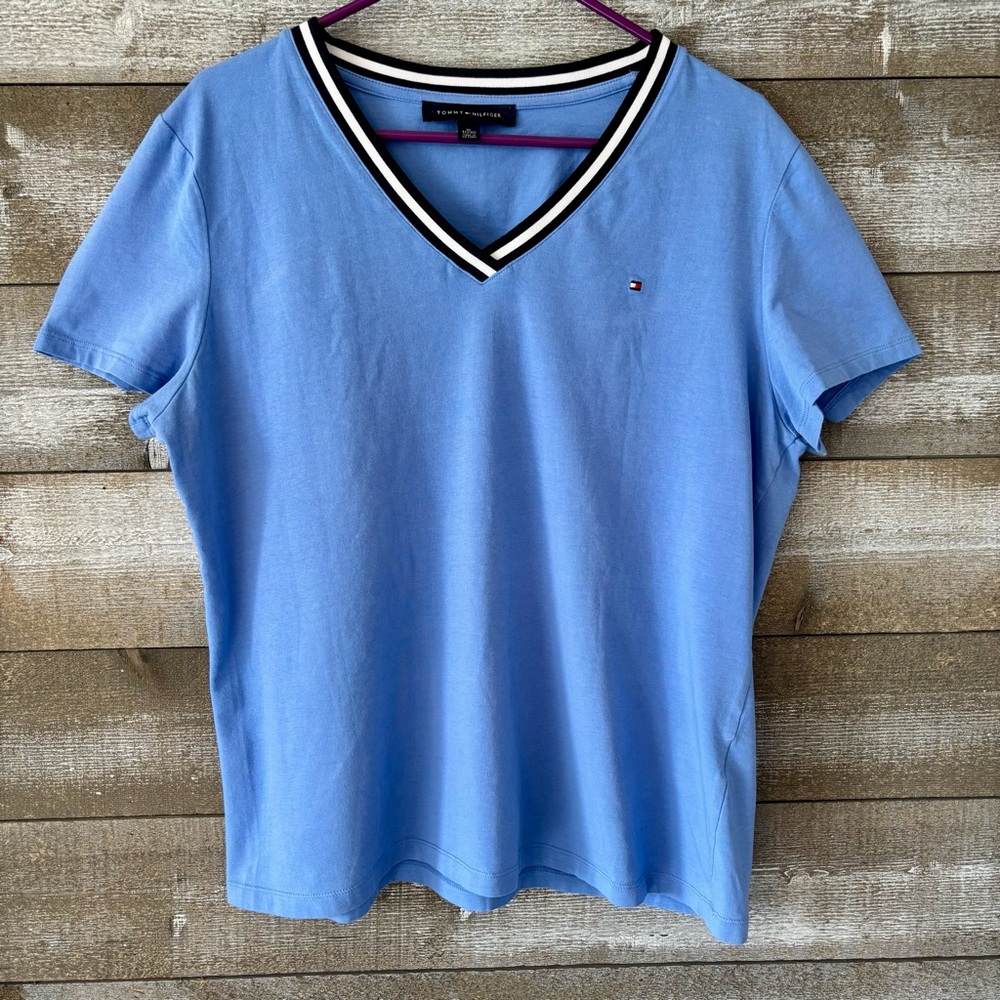 Tommy Hilfiger Women’s Light Blue V-Neck Tee with Striped Trim